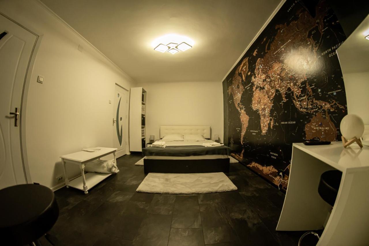 Studio Six Continents Петрошань Екстер'єр фото